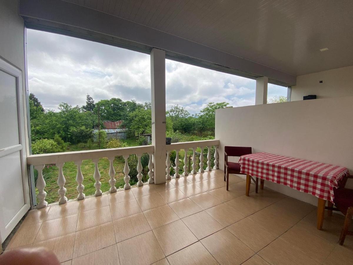 Natia Guest House Kobuleti Exterior photo