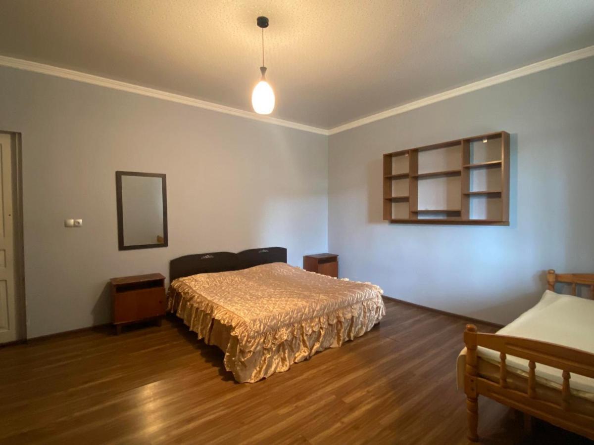 Natia Guest House Kobuleti Exterior photo
